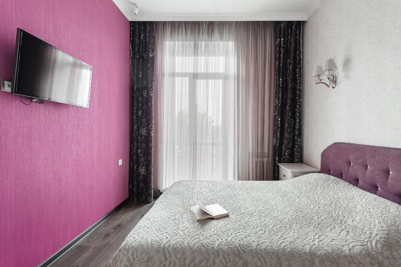 2 Bedroom on Deribasovskaya Str. Odessa Eksteriør billede
